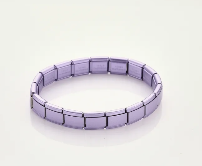 Pulsera italiana. Color lila mate.